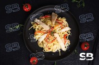 Яичная с курицей в сливочном соусе