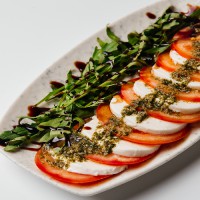 Салат Капрезе 