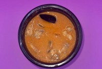 Том ям с морепродуктами