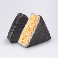 Рисовый треугольник Онигири с креветкой