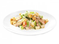 Салат Цезарь с курицей