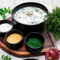 Окрошка с говядиной на кефире