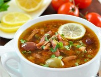 Солянка сборная мясная