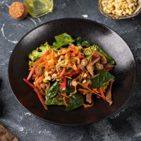 Салат с телятиной