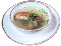 Куриный бульон с копчеными ребрышками