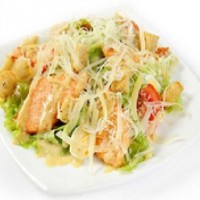 Салат Цезарь с курицей