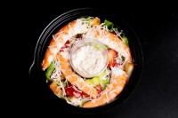 Салат цезарь с креветкой