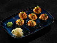 Запечённый с лососем и креветкой