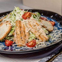 Цезарь с курицей