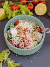 Салат с лососем