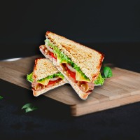 СЕНДВИЧ С КУРИЦЕЙ 