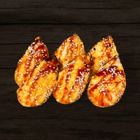 Мидии в ракушках с сырной шапочкой и соусом шрирача 6-7 штук