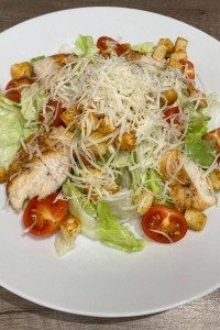 Цезарь с курицей