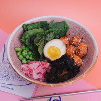 Поке-боул с крабовыми шариками