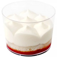 Пирожное в креманке Клубника со сливками 90 г