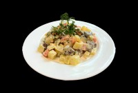 Оливье с говядиной 