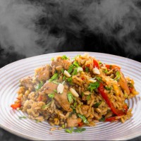 Рис с курицей, говядиной или морепродуктами