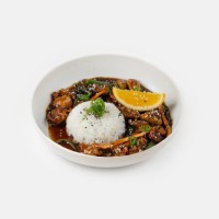 Курица в апельсиново-имбирном соусе 320 г