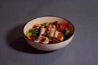 Салат с угрем