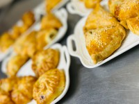 Пирожек со свининой