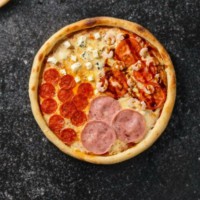 Пицца Вкусна четвёрка (35 см)