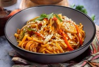Удон с курицей соус терияки