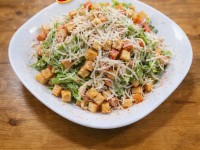 Салат Цезарь с курицей 