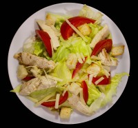 Салат Цезарь с курицей